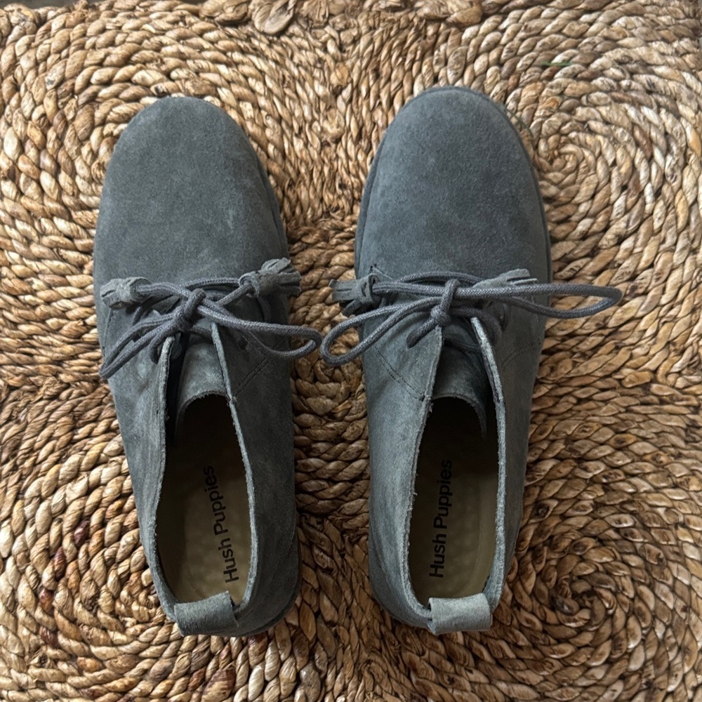 New w/o tags Hush puppies booties